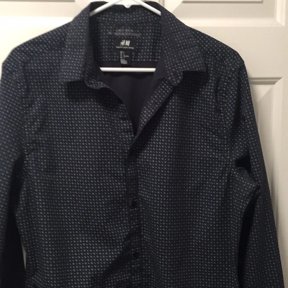 H&M Men’s Easy Iron Shirt - Picture 2 of 6